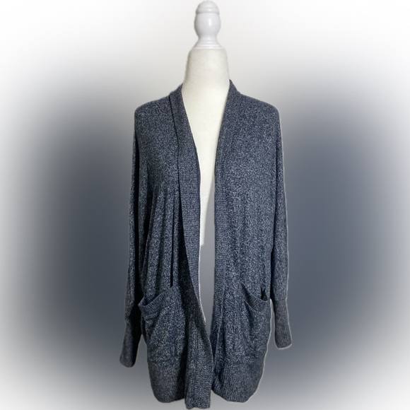 American Eagle Outfitters Sweaters - X-Small American Eagle Soft & Sexy Plush Black Grey Sweater w/ Pockets